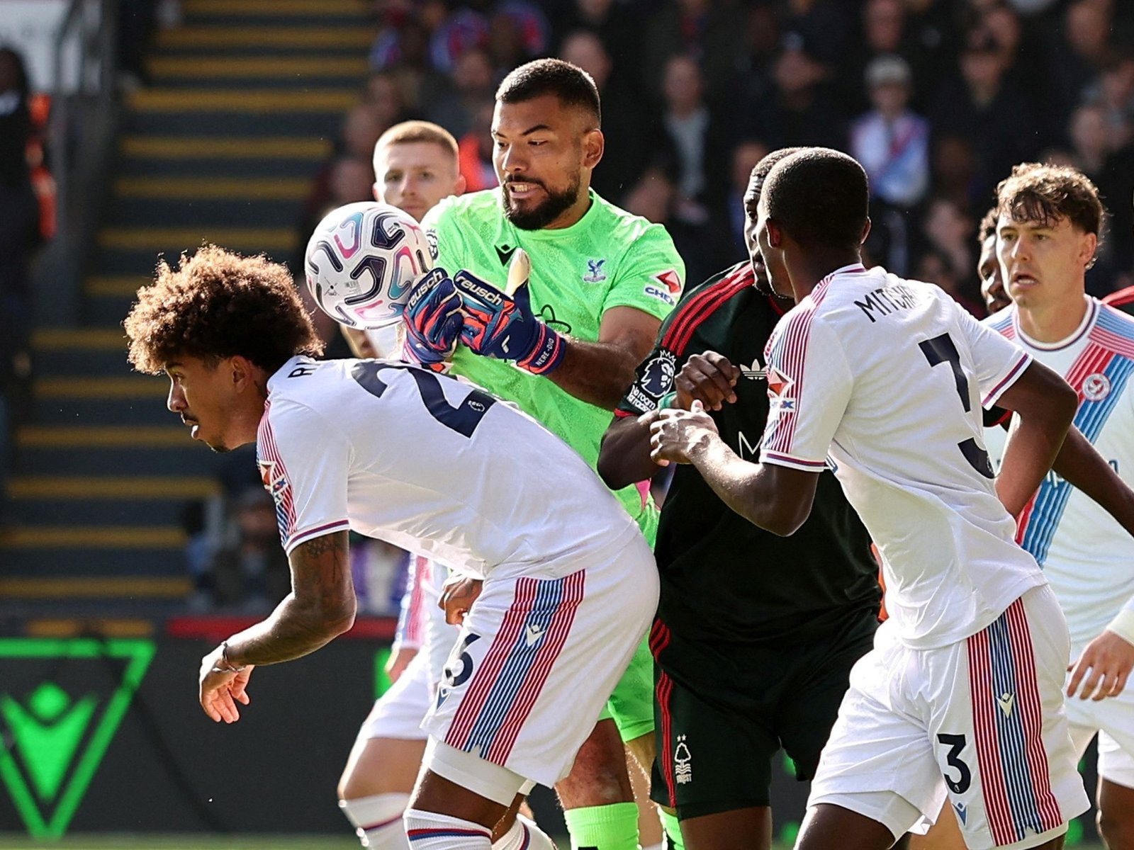 El argentino Walter Benítez hizo una atajada imposible y Crystal Palace remontó un partido increíble en la Premier League