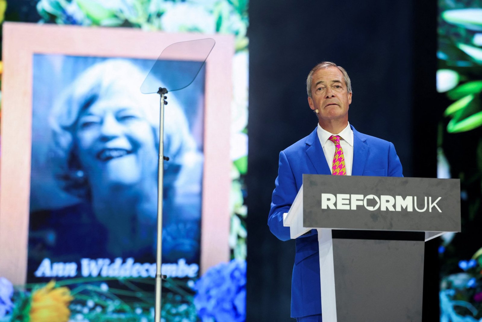 El presunto asesino de la diputada británica Widdecombe planeaba un ataque terrorista contra el ultra Farage