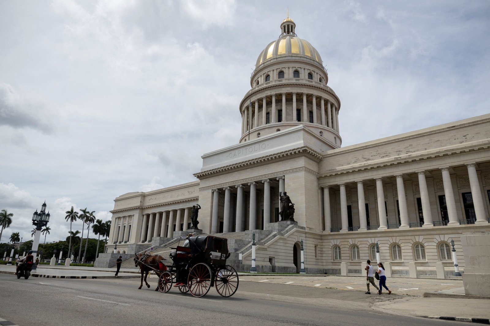 Estados Unidos sanciona a un banco estatal cubano por sus vínculos con uno iraní