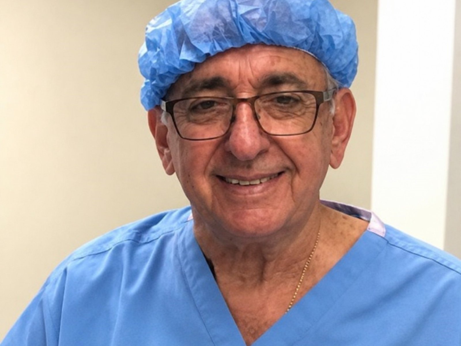 Falleció Hugo Botto, reconocido médico endoscopista que fue jefe del Garrahan y recibió premios internacionales