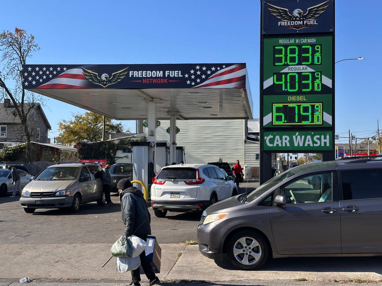 Gasolinera Freedom Fuel en un suburbio al este de Filadelfia.