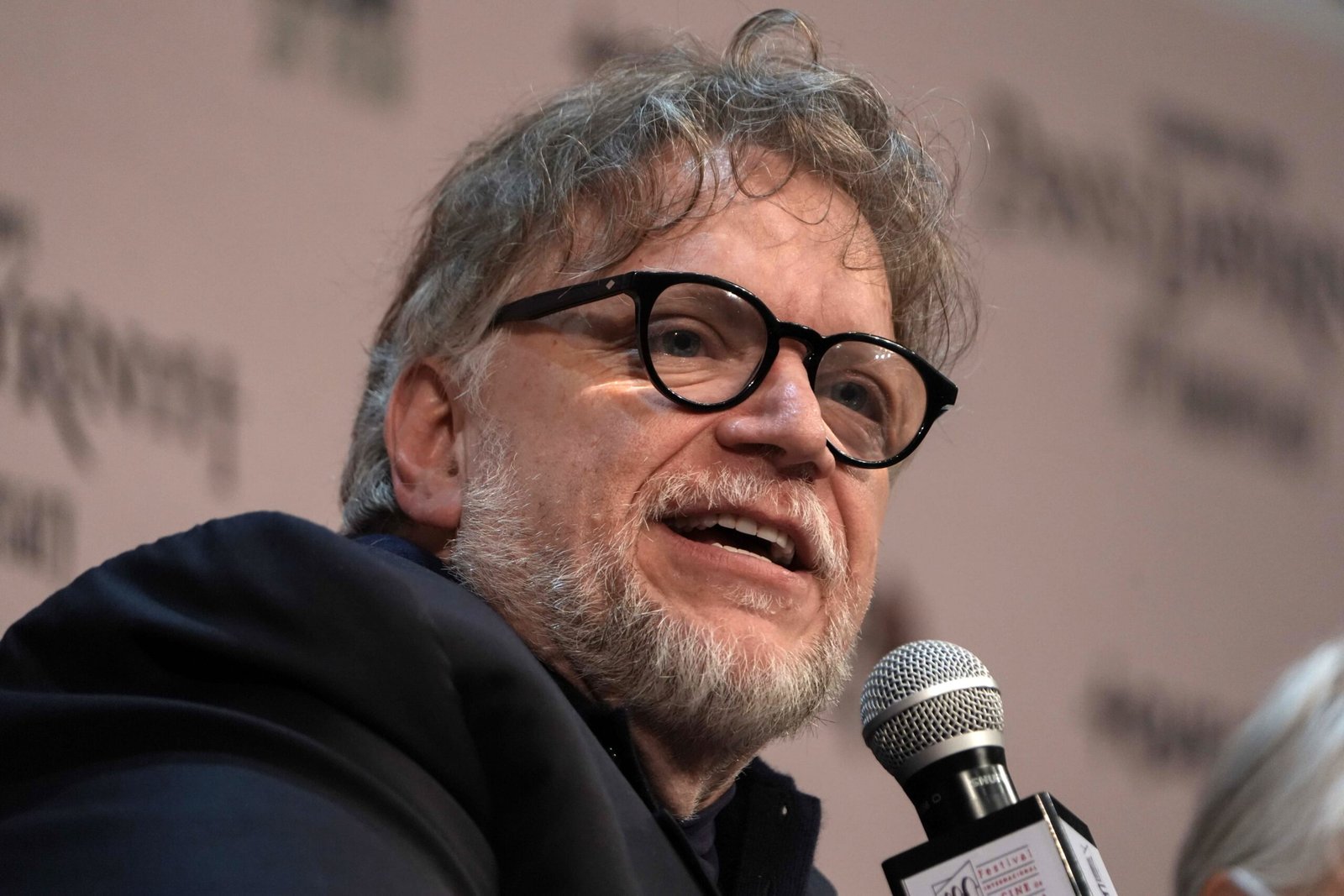 Guillermo del Toro respalda las protestas por la crisis del agua en Guadalajara