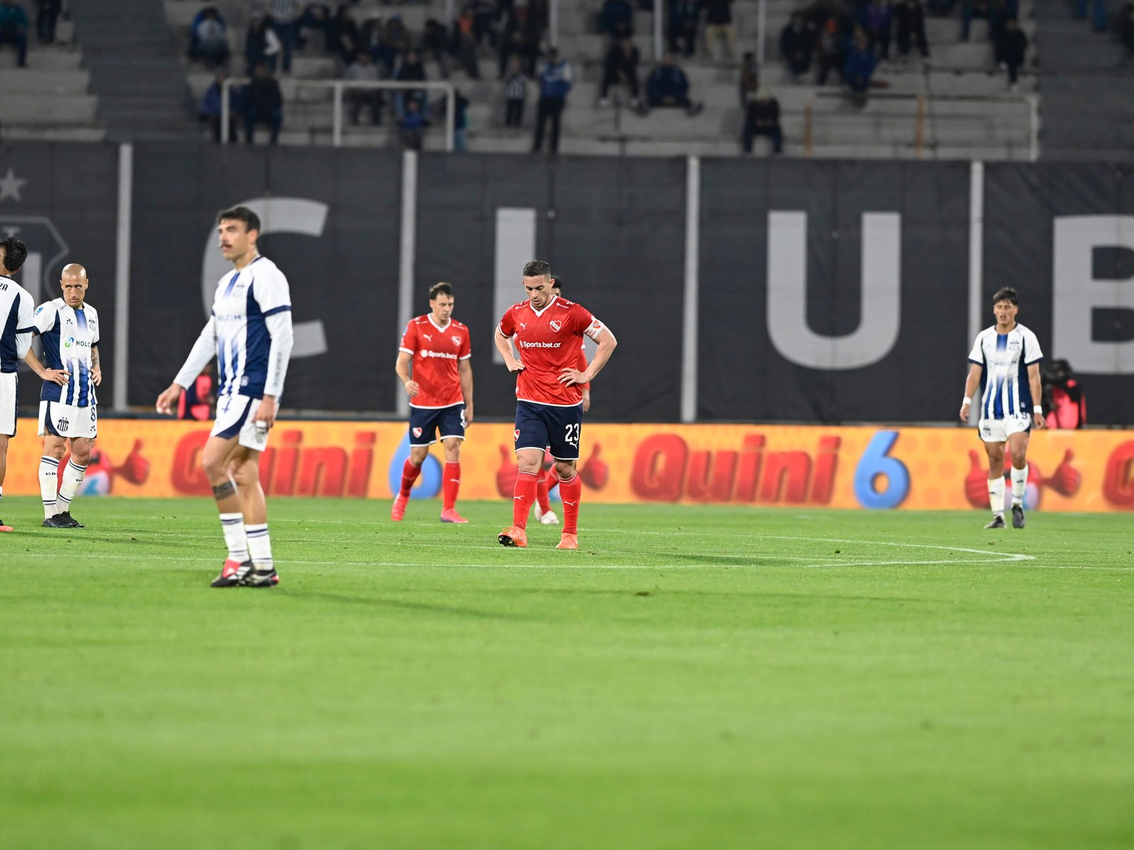 La Liga Profesional publicó el audio del VAR del gol anulado a Independiente: el diálogo con Zunino :: Olé