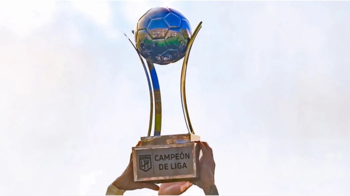 La Tabla Anual es una caldera: seis puntos en juego, ocho pretendientes y un solo boleto a la gloria