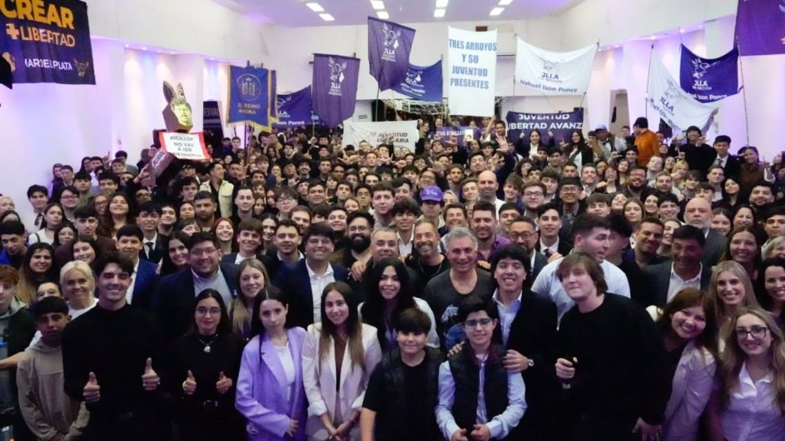 La interna libertaria avanza: Sebastián Pareja encabezó un acto sin Diego Santilli en Morón
