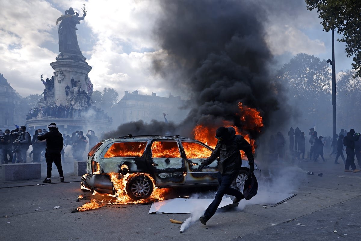 La rabia de los estudiantes y la violencia policial incendian Francia | Internacional