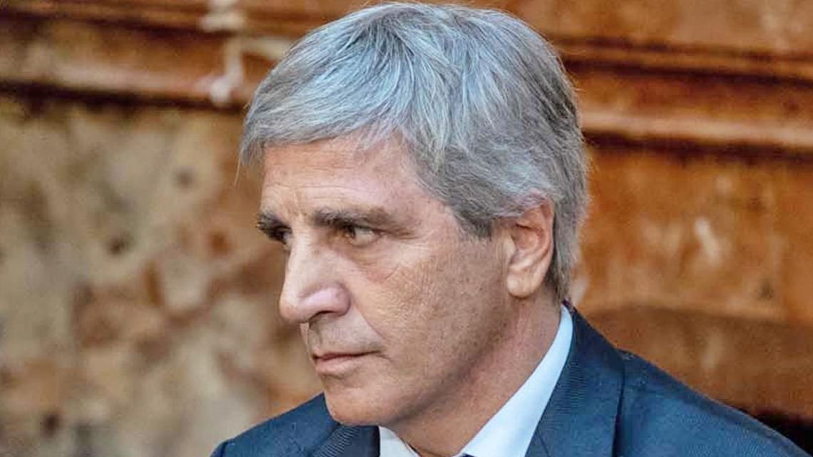 Luis Caputo confirmó la reparación de más de 1.000 kilómetros de rutas nacionales