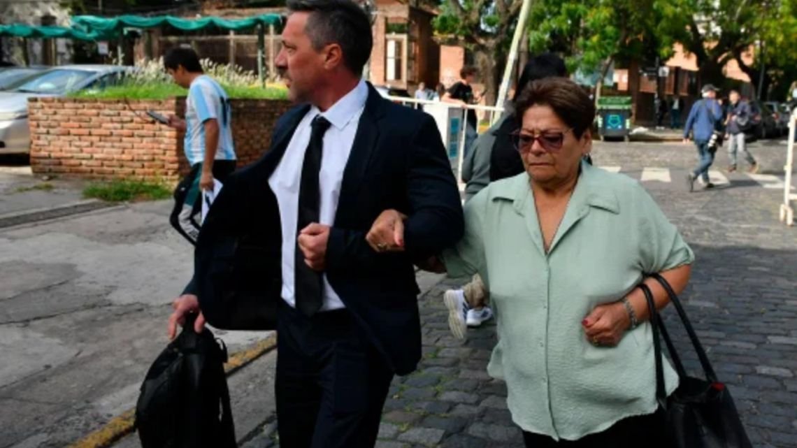 Maradona, ante los alegatos finales: el abogado de sus hermanas apuntó contra Cosachov y Dalma volvió a la carga por Carlos Díaz