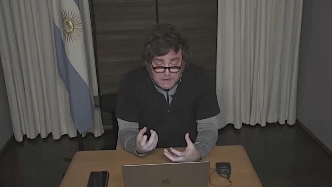 Milei atribuyó la demora en bajar la inflación a “actos terroristas en la calle”