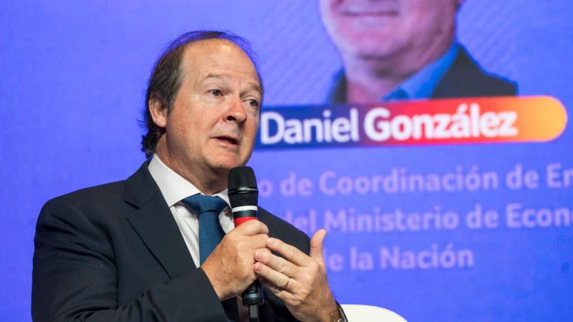 Renunció Daniel González, encargado de coordinar Energía y Minería en el equipo de Caputo
