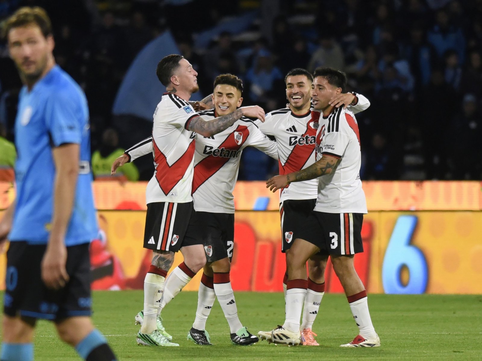 River goleó a Belgrano en Córdoba en el mejor partido de la era Ponzio y se metió en puestos de playoffs :: Olé