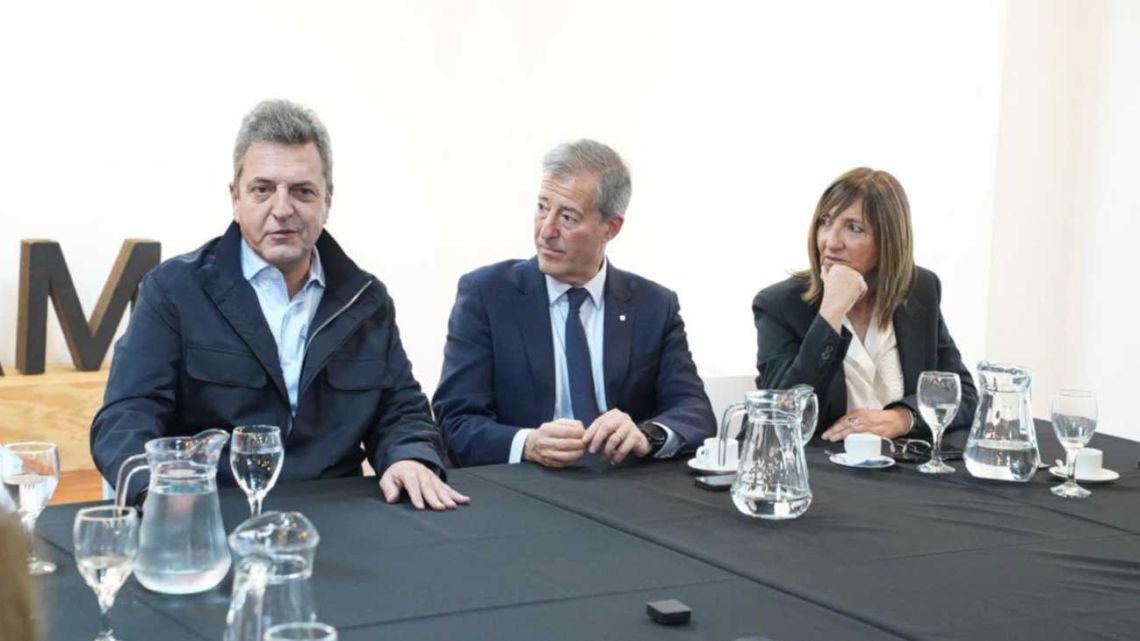 Sergio Massa se reunió con autoridades universitarias en UNSAM y cuestionó el ajuste de Milei
