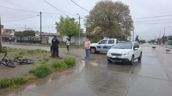 Un ciclista de 73 años fue hospitalizado tras un violento choque en Comodoro