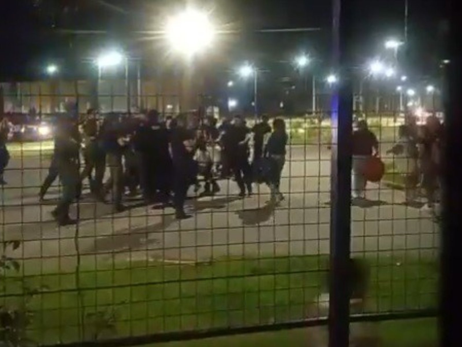 Un violento intento de usurpación de viviendas en la Villa Olímpica de Santa Fe terminó con un enfrentamiento con la Policía