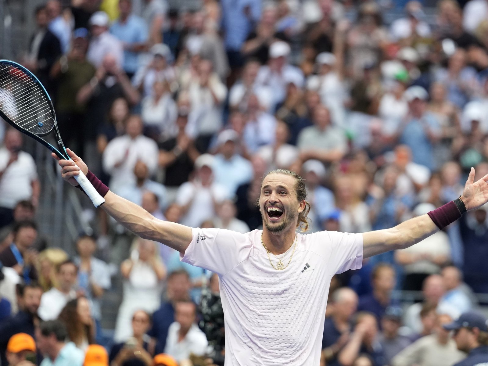 de ser la sombra del Big 3 a levantarse una y otra vez hasta quedarse con la cima del ranking ATP