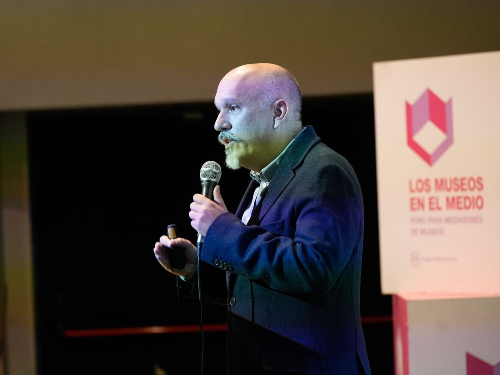 el español Antonio Bazán desplegó propuestas en Bellas Artes