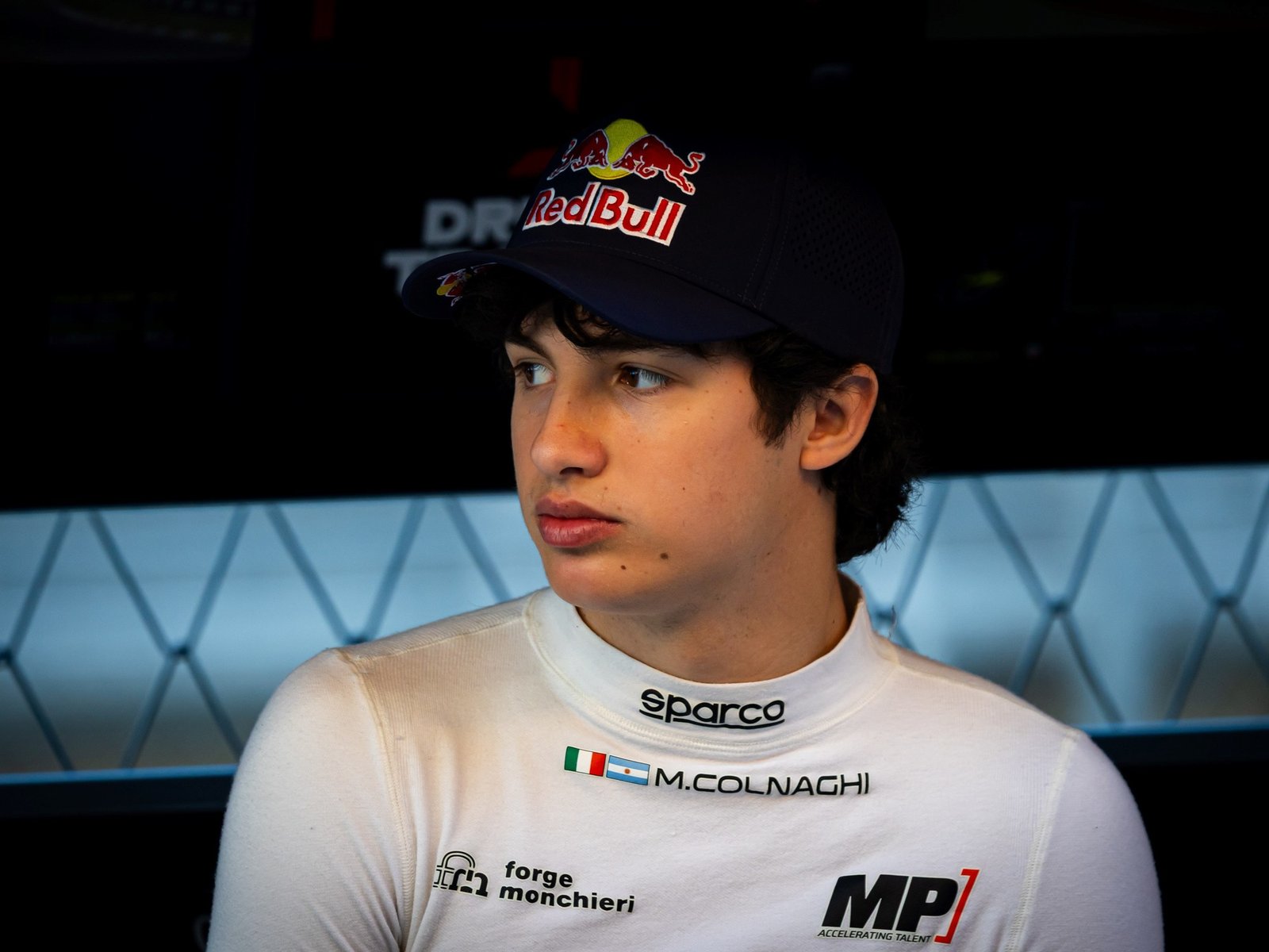 el salto dentro de la estructura Red Bull para la temporada 2027