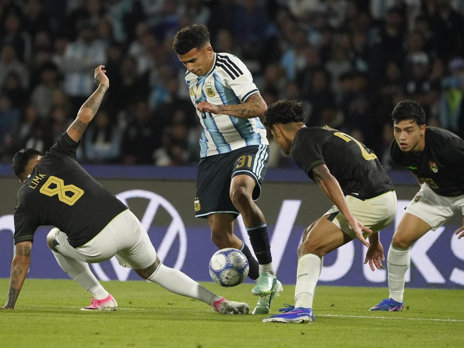 encaró como en Boca y casi se regala un golazo