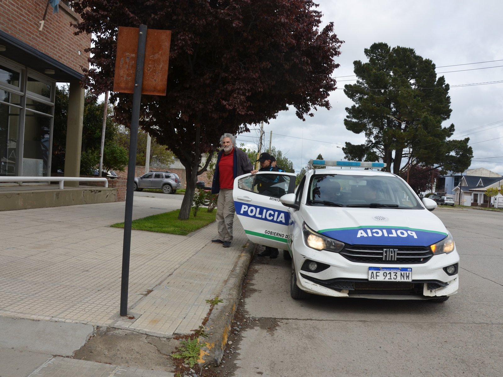 la explicación que dio el bioquímico sobre por qué tenía aislada a su familia