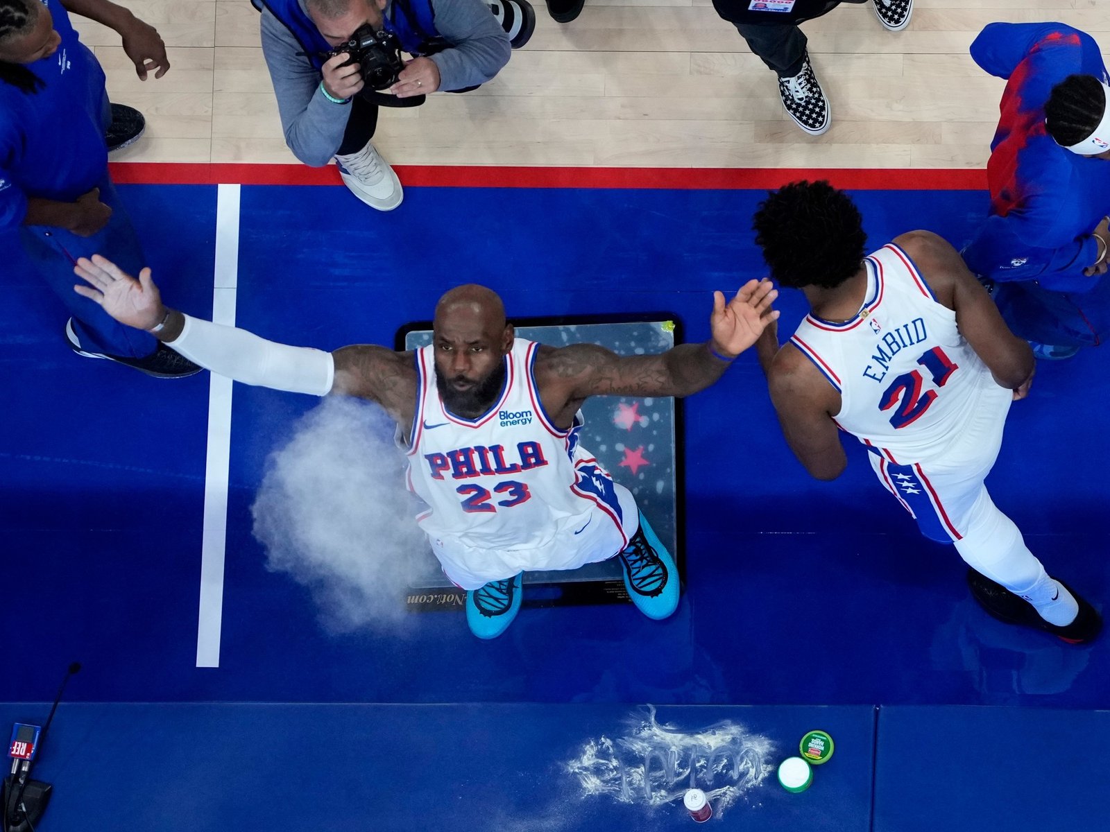 los Knicks y el peso de defender el título, LeBron James en los 76ers, la revancha de Wembanyama y Shai en busca de ser MVP por tercer año seguido