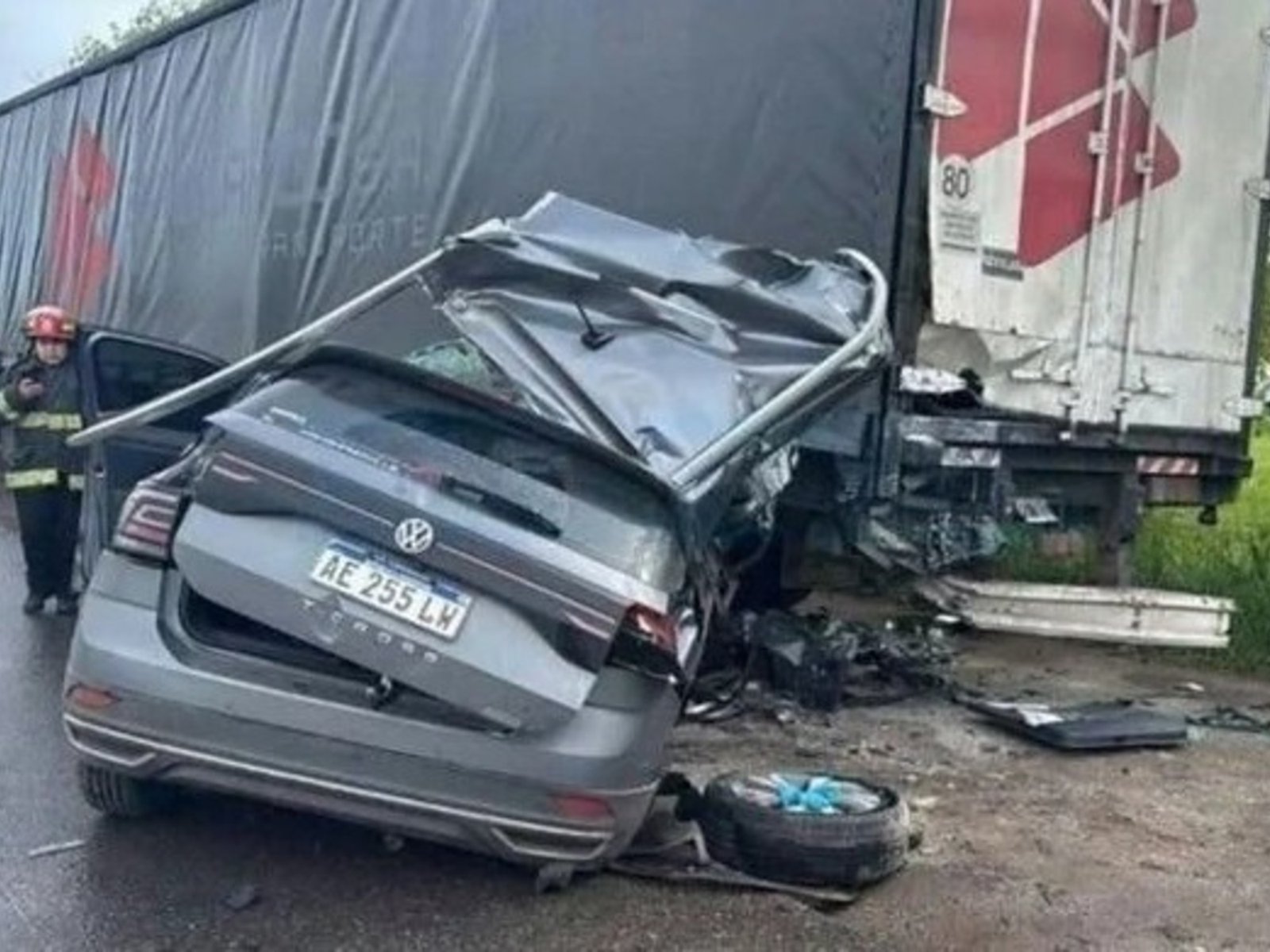 murió un contador porteño tras chocar contra un camión en Brandsen y otro hombre terminó internado
