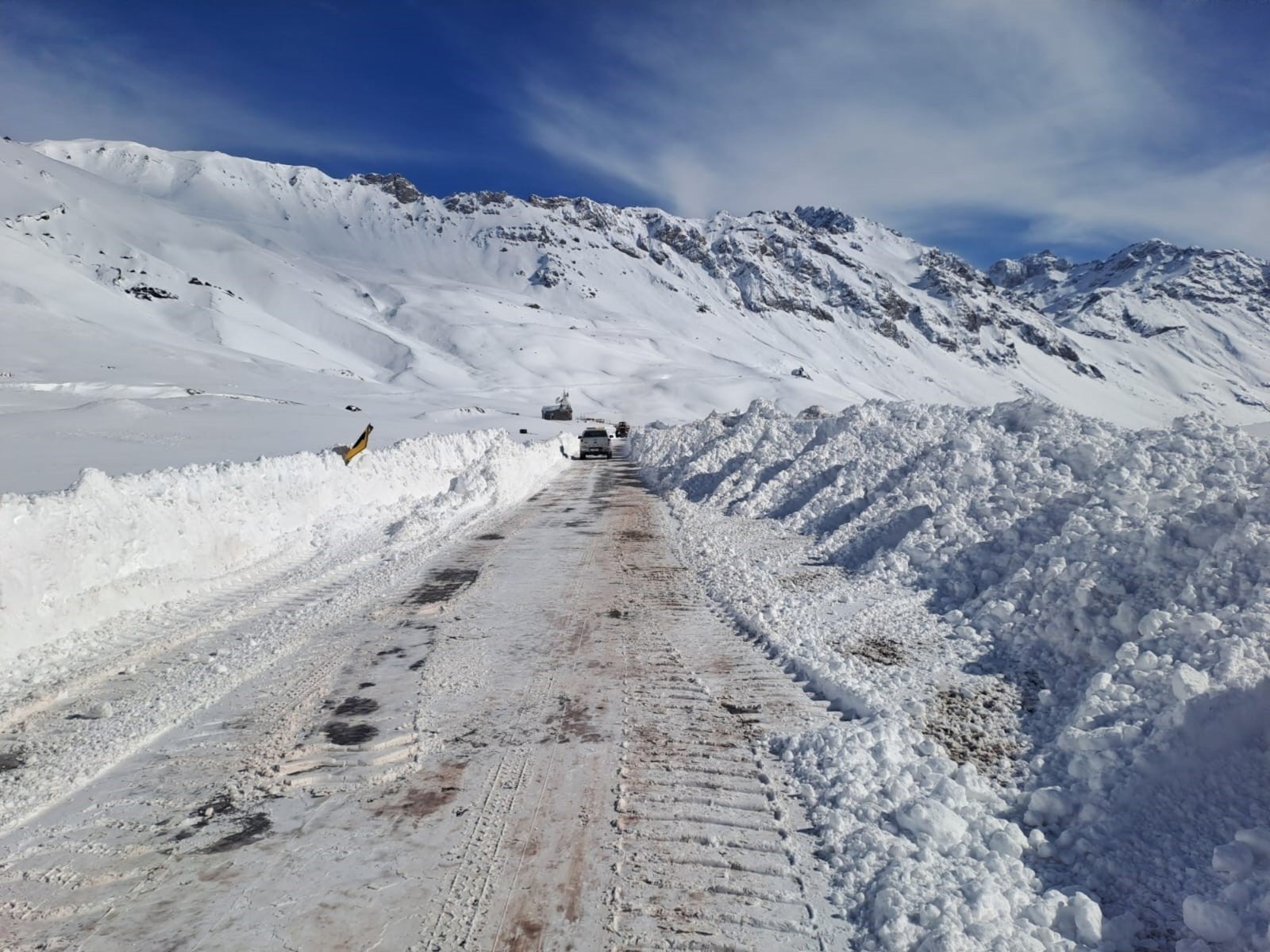 nieve récord en primavera y más de 50 días con el paso a Chile cerrado
